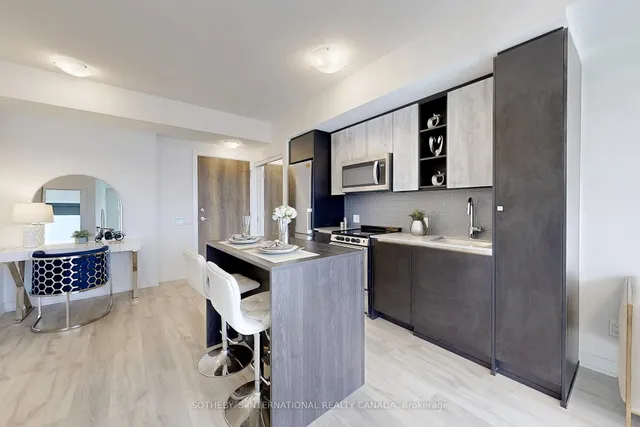 Additional property image - 251 Manitoba St Unit 2011