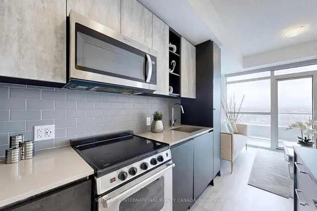 Additional property image - 251 Manitoba St Unit 2011