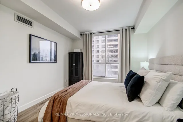 Additional image 11 of 5229 Dundas St Unit 312