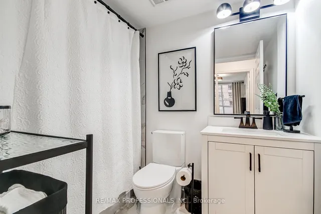 Additional image 9 of 5229 Dundas St Unit 312