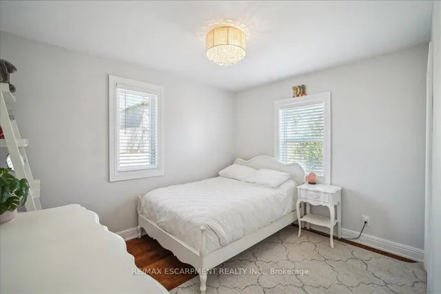 Additional property image - 1425 Plains Rd