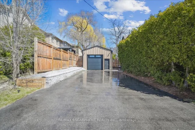 Additional property image - 1425 Plains Rd