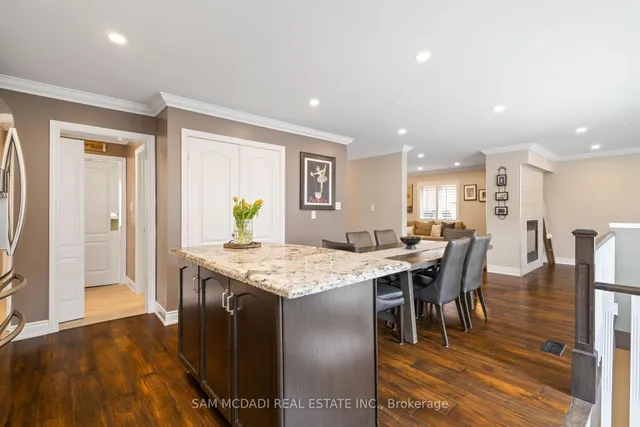 Additional property image - 7174 Upton Cres