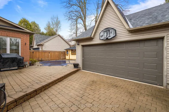 Additional property image - 7174 Upton Cres