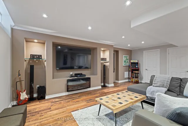 Additional property image - 7174 Upton Cres