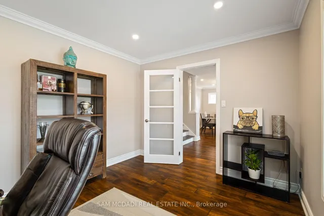 Additional property image - 7174 Upton Cres