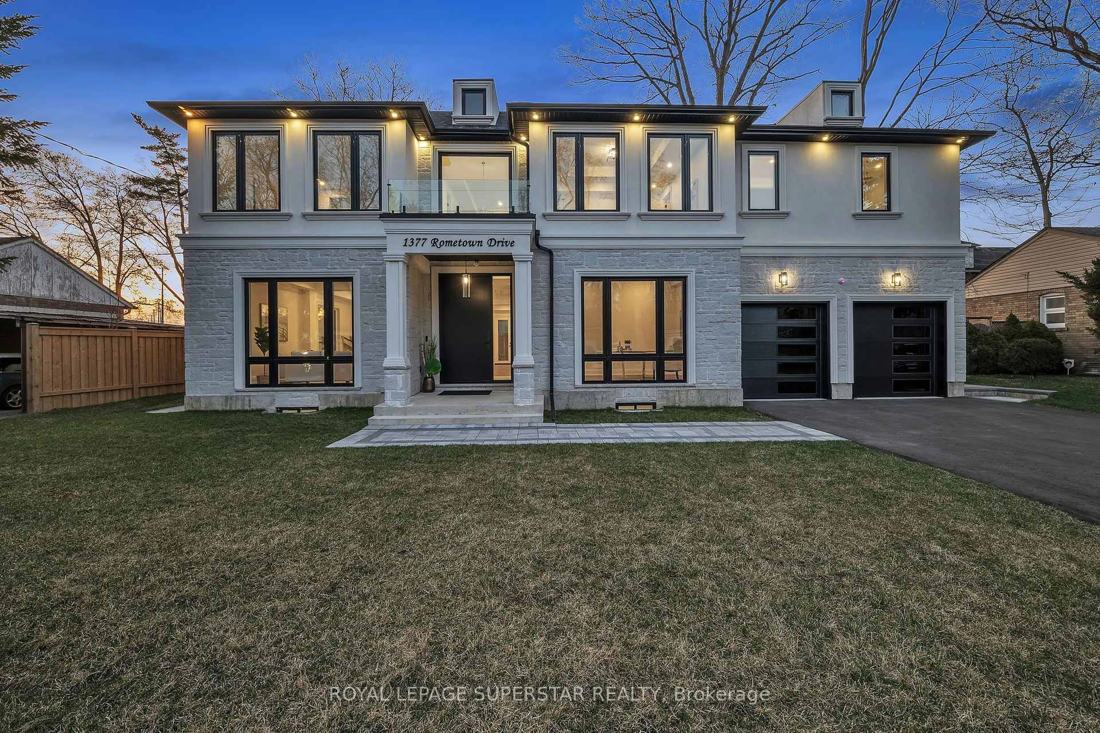 Home with brick exterior material, street for 1377 Rometown Dr, Mississauga Ontario L5E 2T5