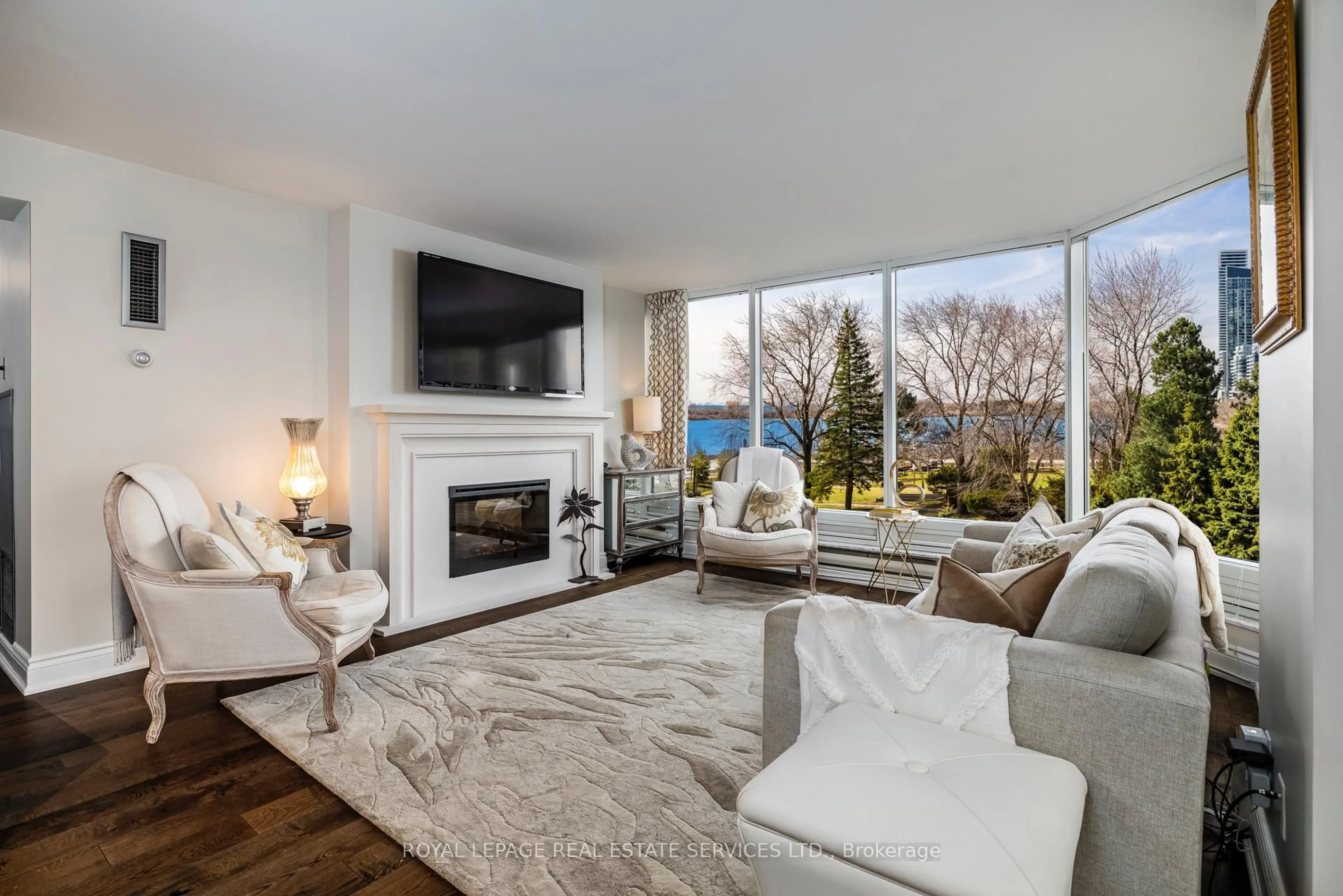 Living room with furniture, unknown for 1 Palace Pier Crt #309, Toronto Ontario M8V 3W9