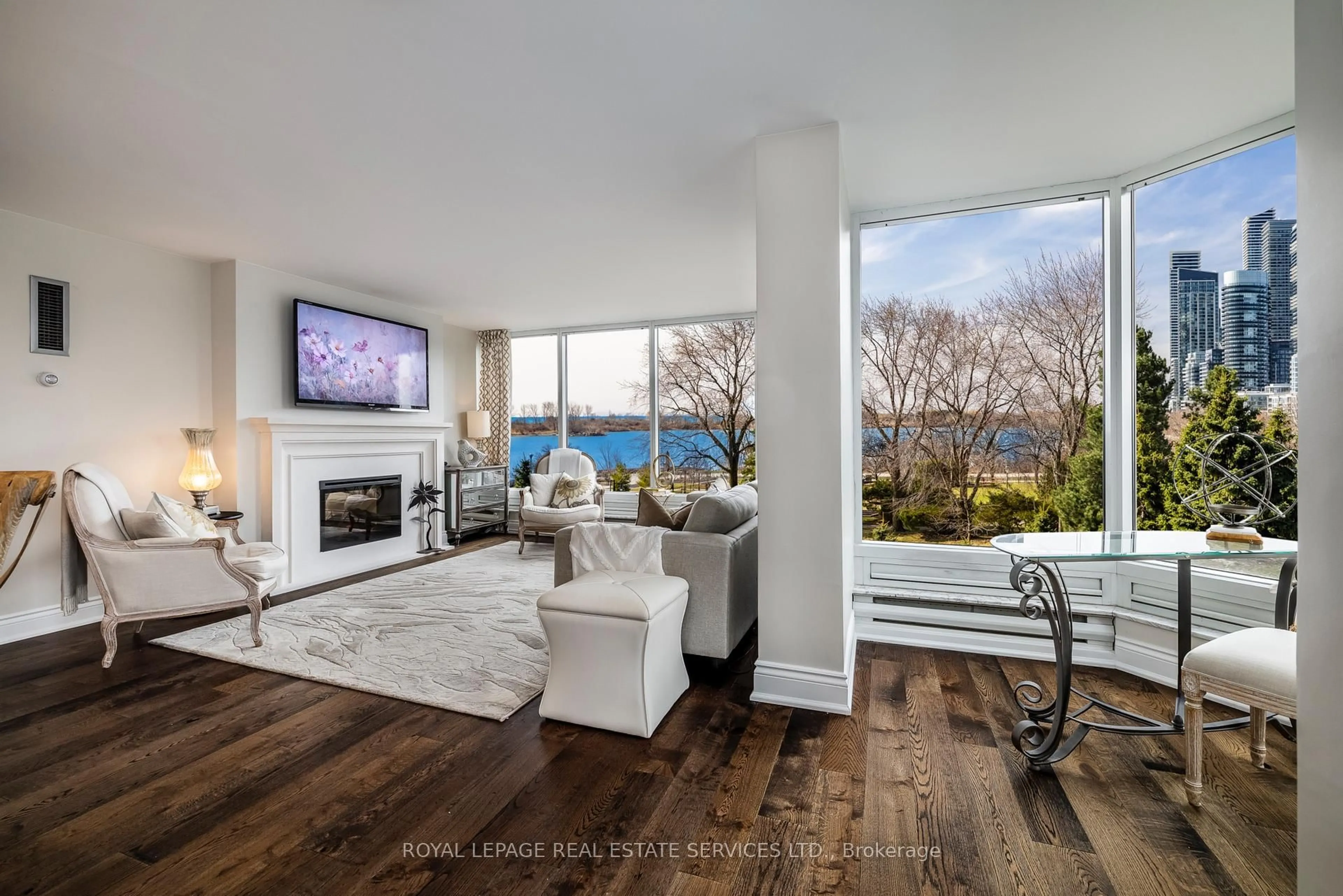 Living room with furniture, unknown for 1 Palace Pier Crt #309, Toronto Ontario M8V 3W9