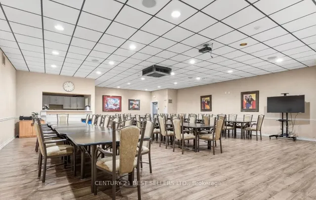 Additional property image - 3650 Kaneff Cres Unit 1803