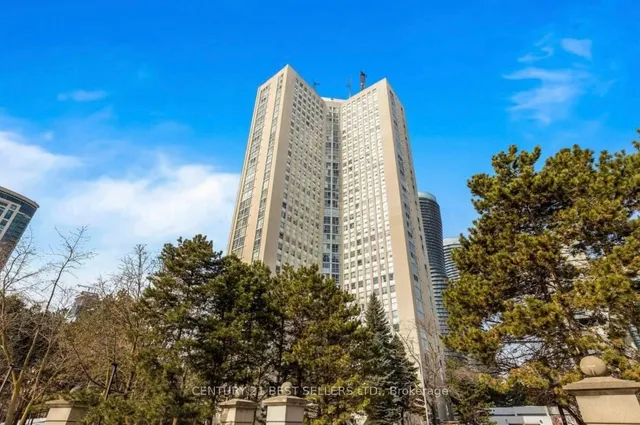 Additional property image - 3650 Kaneff Cres Unit 1803