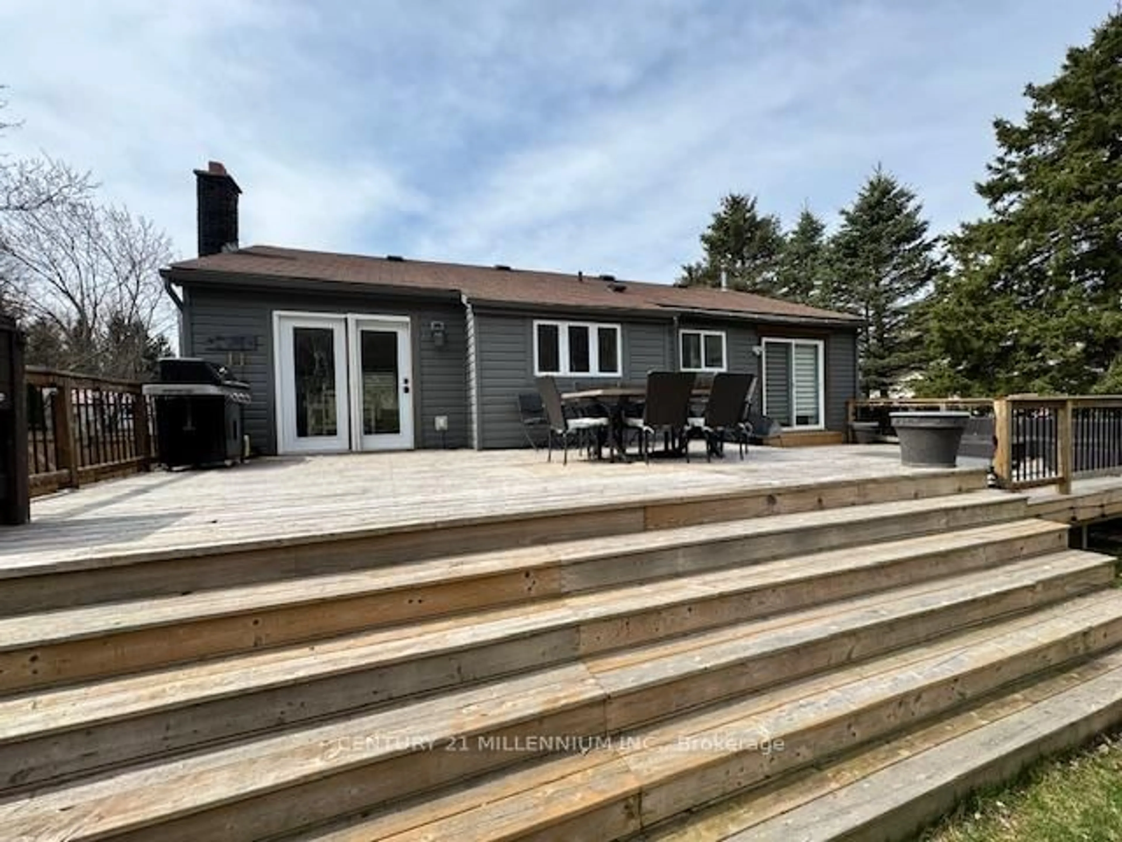 Unknown for 82 Holmes Dr, Caledon Ontario L7K 0A5