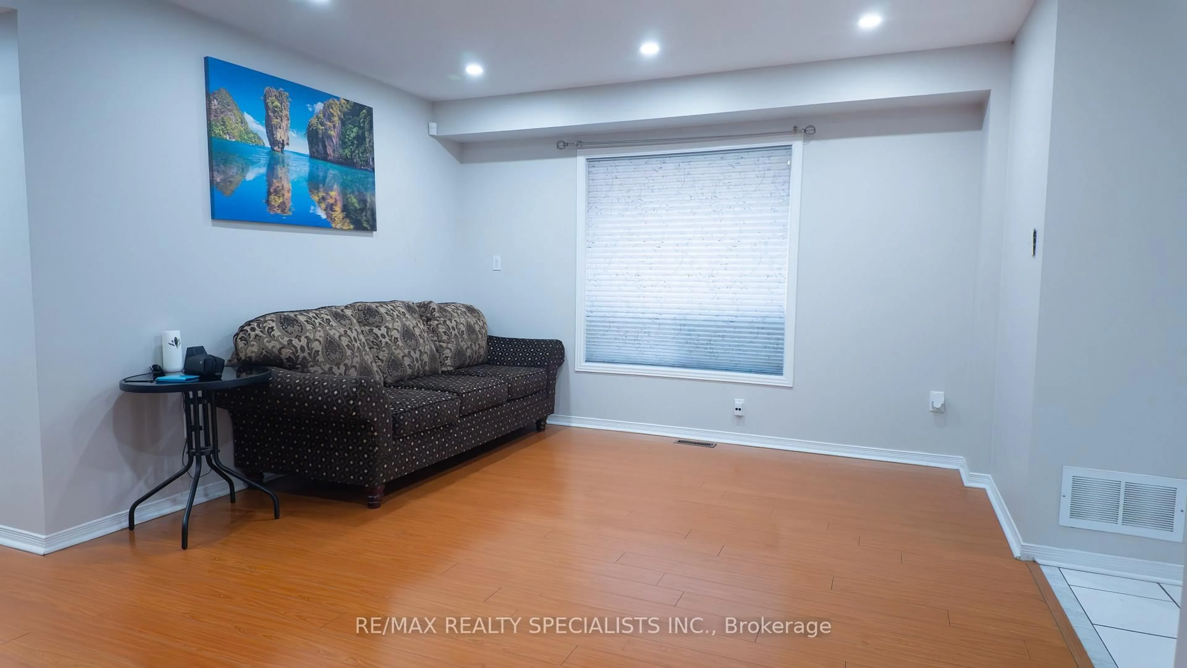 A pic of a room for 22 Serenity Lane, Brampton Ontario L6R 2T1
