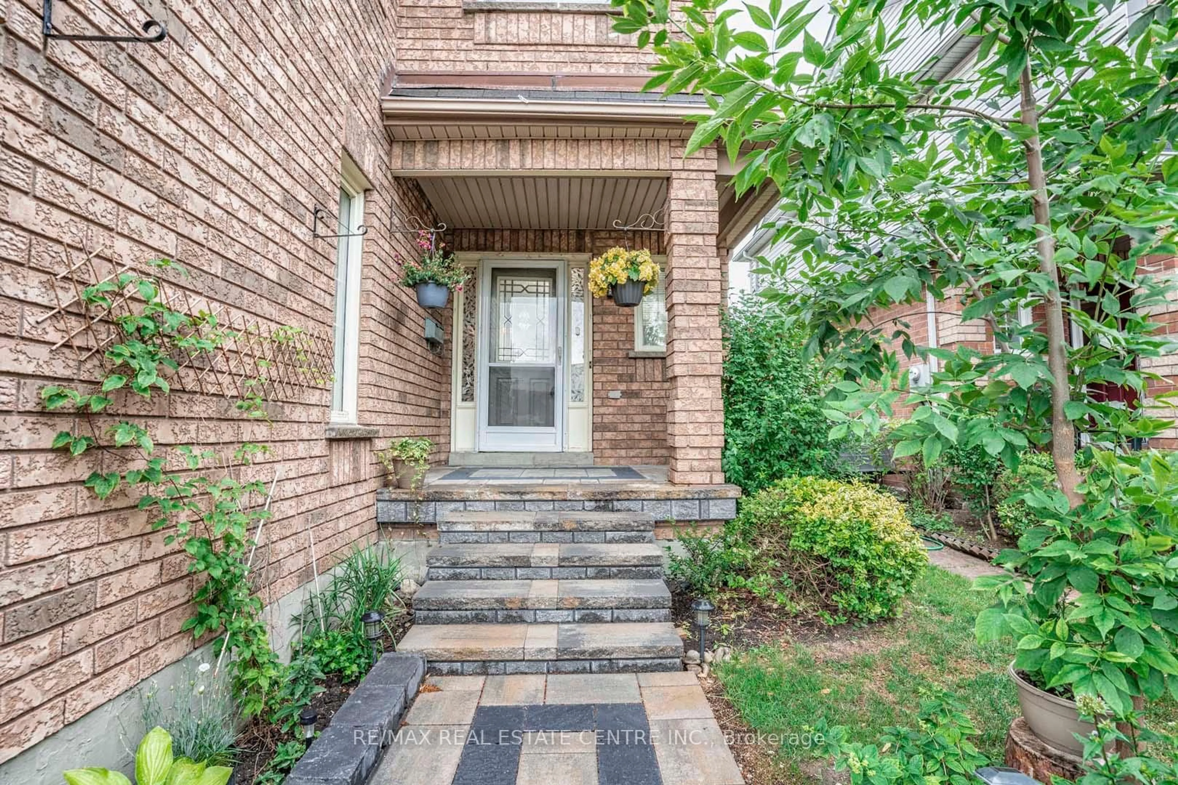 Home with brick exterior material, street for 67 Quarry Edge Dr, Brampton Ontario L6V 4L5