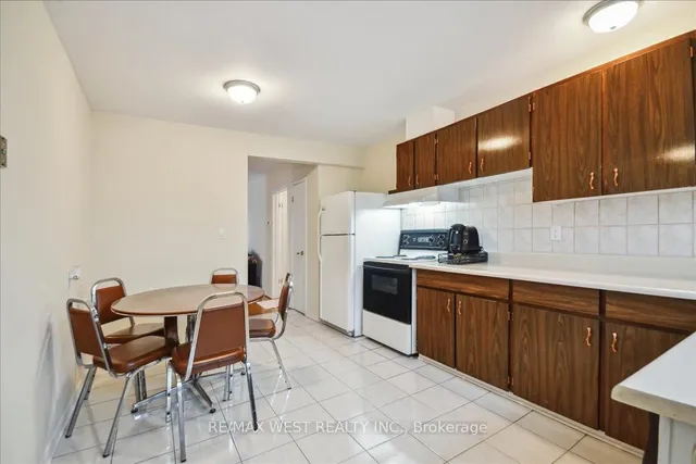 Additional property image - 78 Silverstone Dr