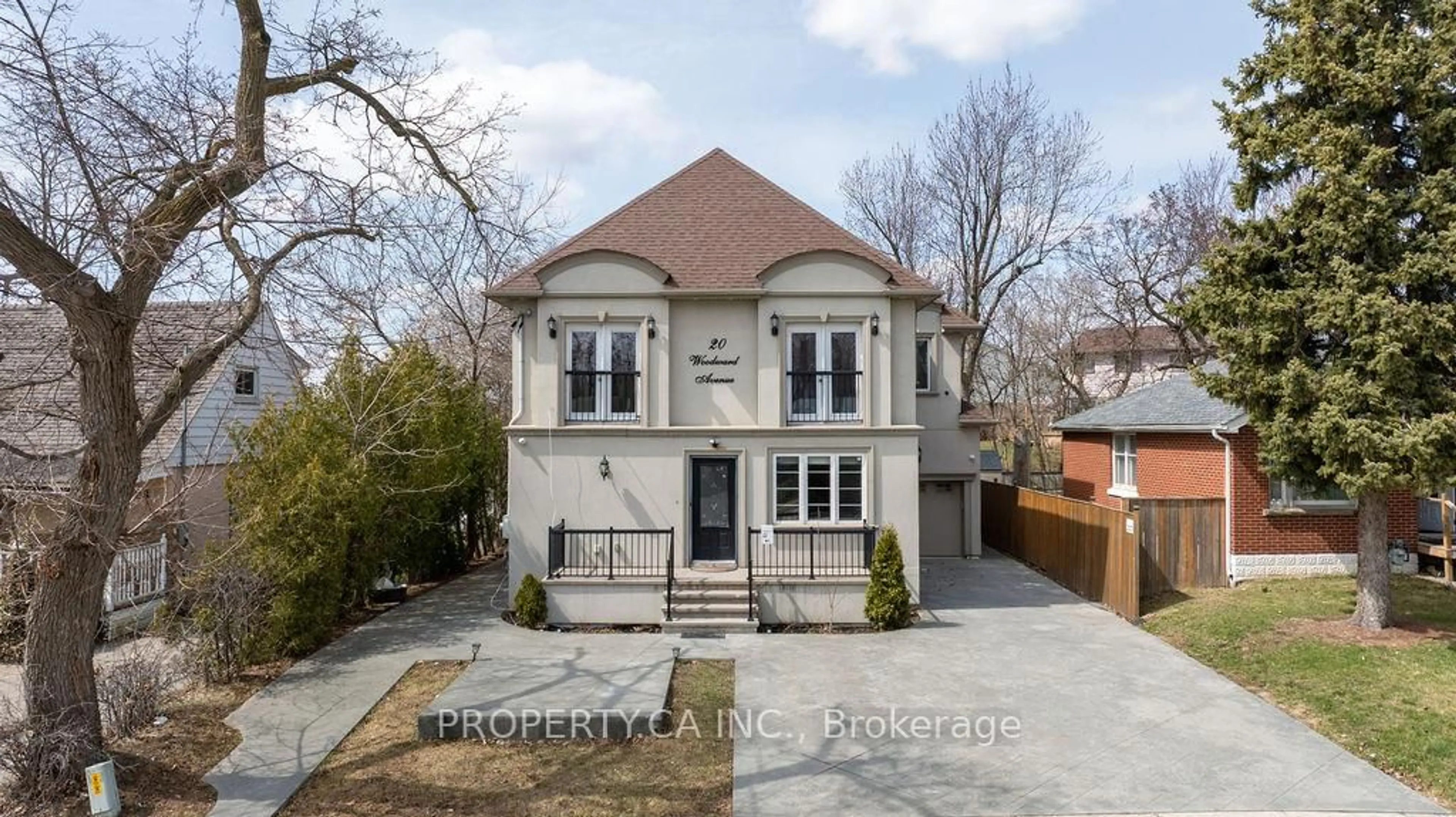 Home with brick exterior material, street for 20 Woodward Ave, Brampton Ontario L6V 1K1