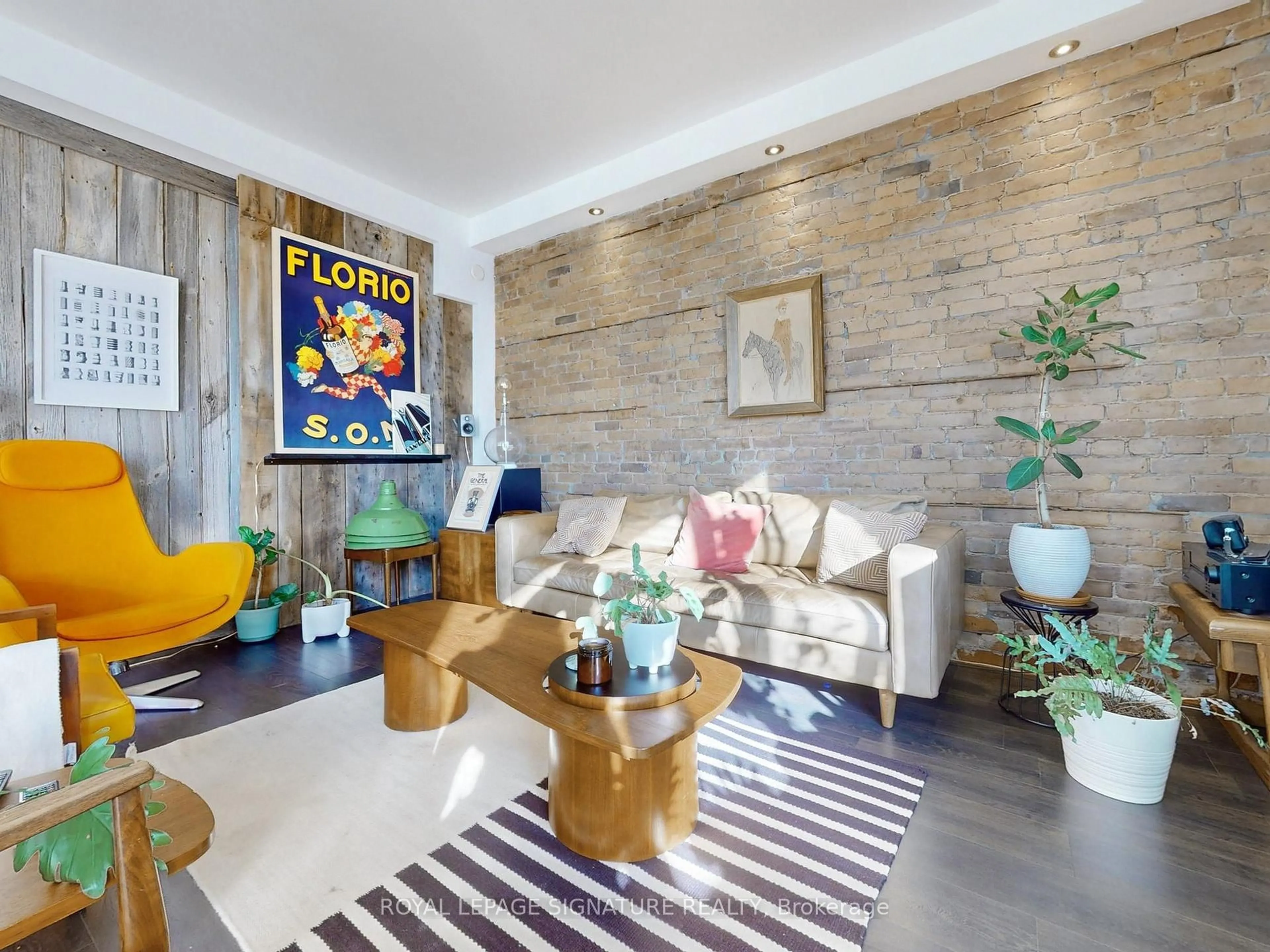 Living room with furniture, unknown for 134 Pendrith St, Toronto Ontario M6G 1R7