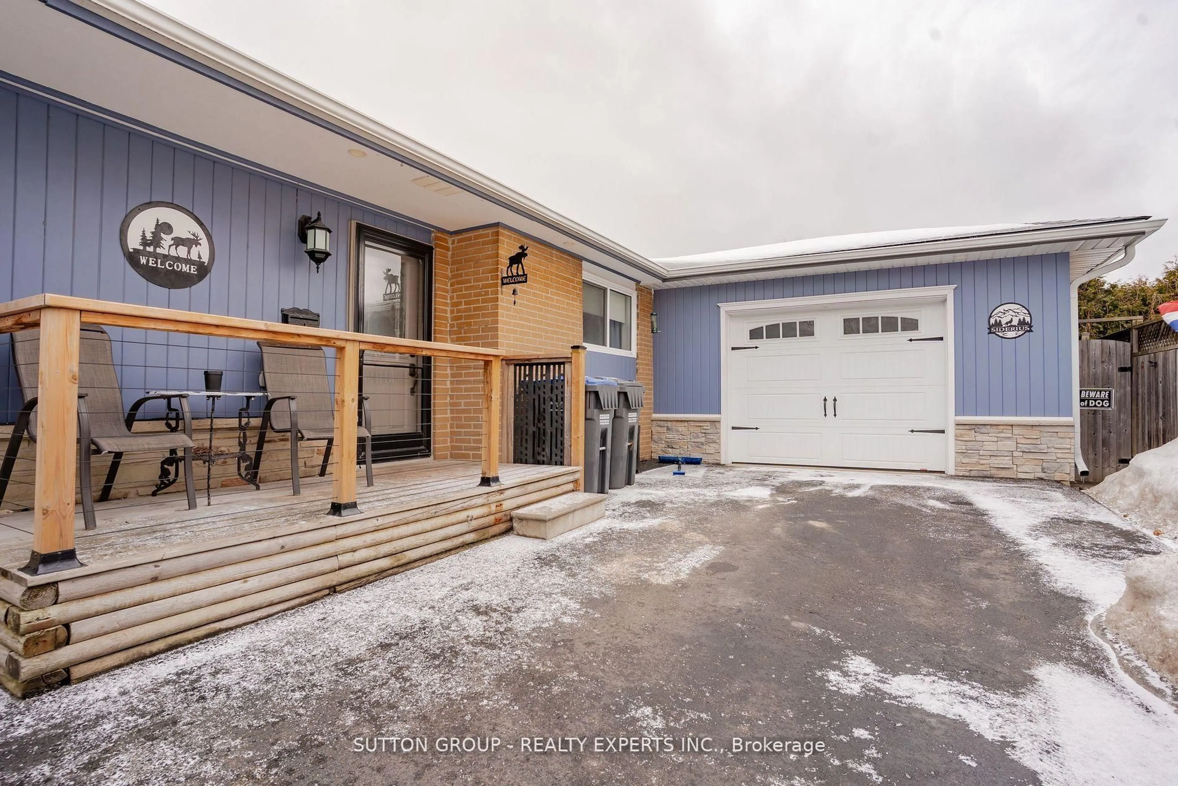 Indoor garage for 202 ARCHDEKIN Dr, Brampton Ontario L6V 1Z1