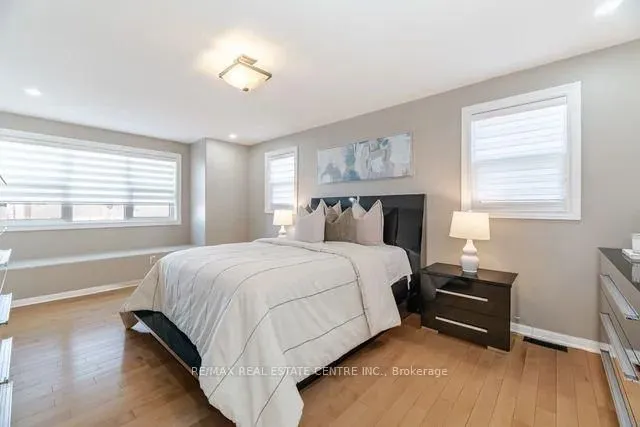 Additional image 23 of 643 Hamilton Cres