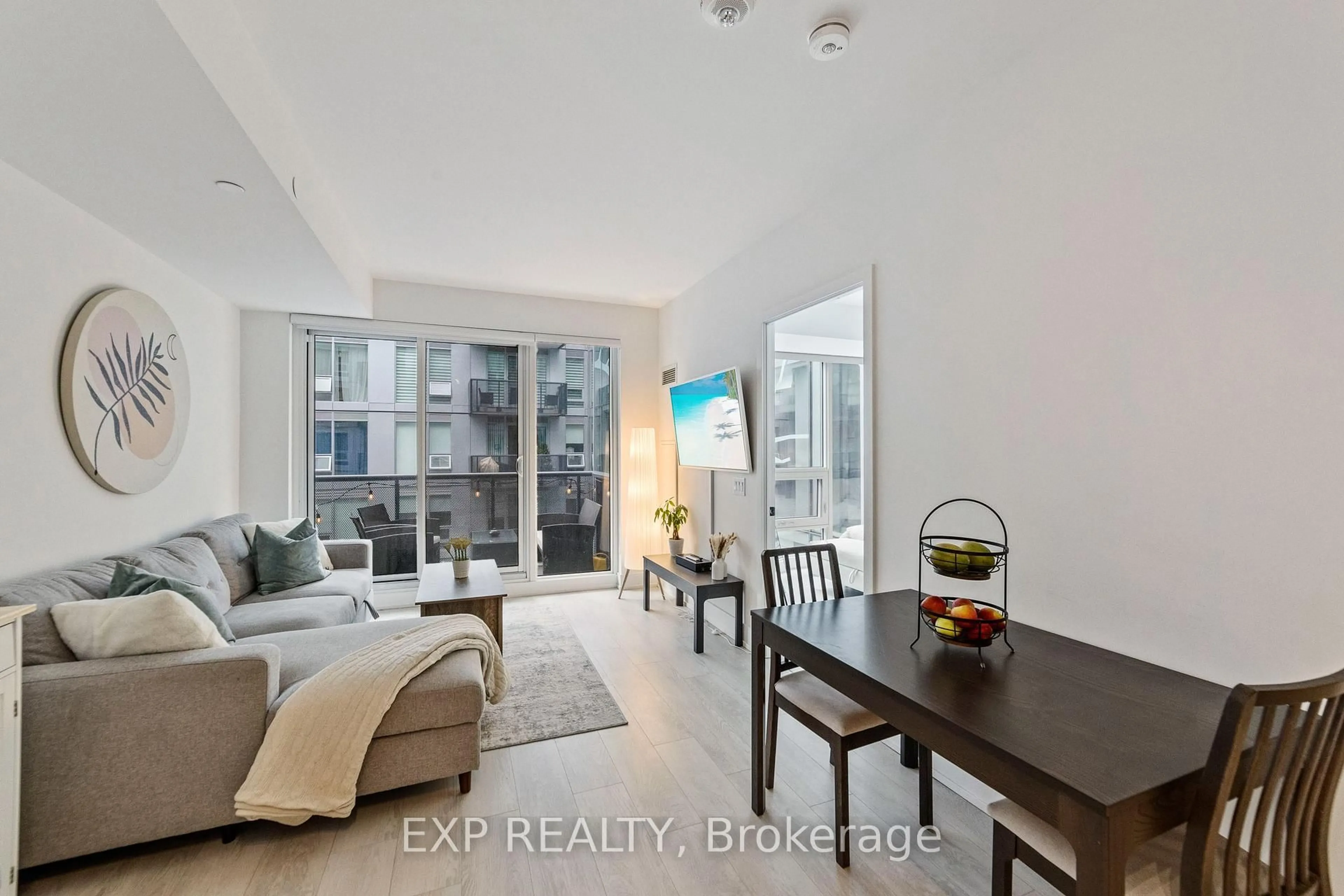 Unknown for 2450 Old Bronte Rd #424, Oakville Ontario L6M 5P6