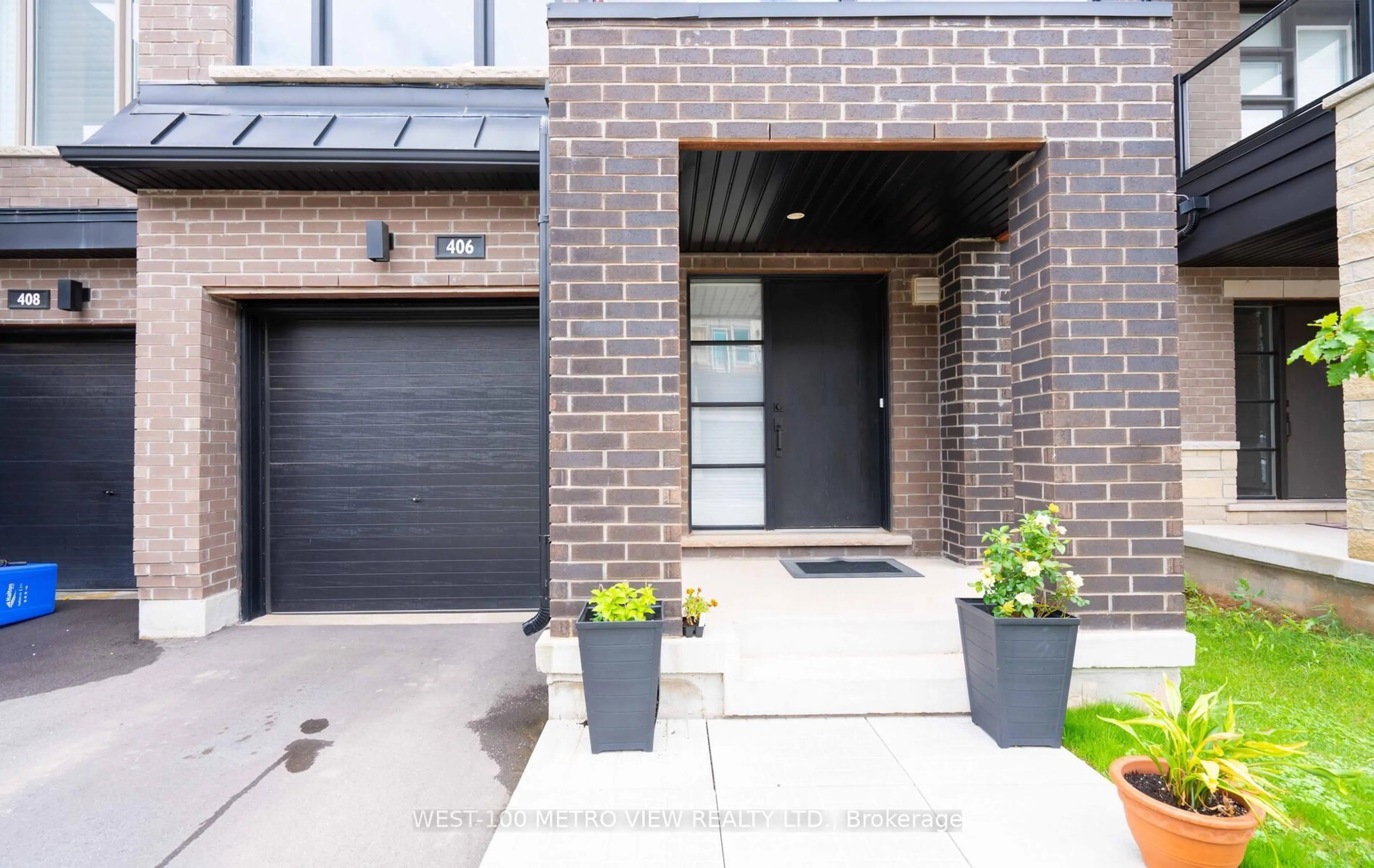 Home with brick exterior material, street for 406 Athabasca Common N/A, Oakville Ontario L6H 0R5