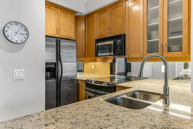 Additional property image - 2083 Lake shore Blvd Unit 809