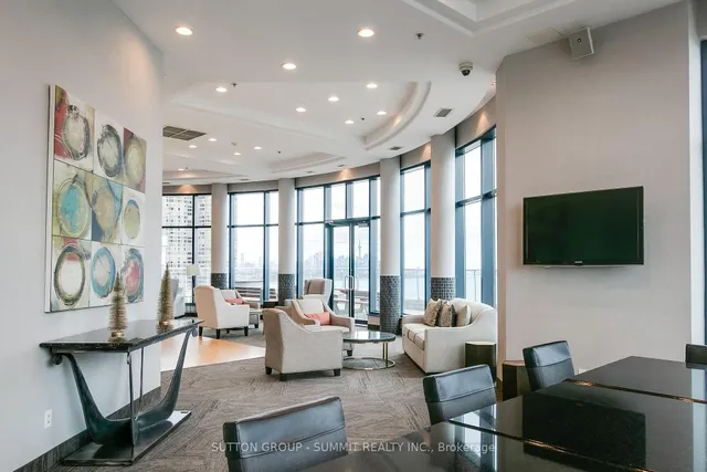 Additional property image - 2083 Lake shore Blvd Unit 809