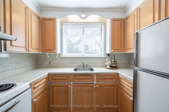 Additional property image - 1052 Joan Dr