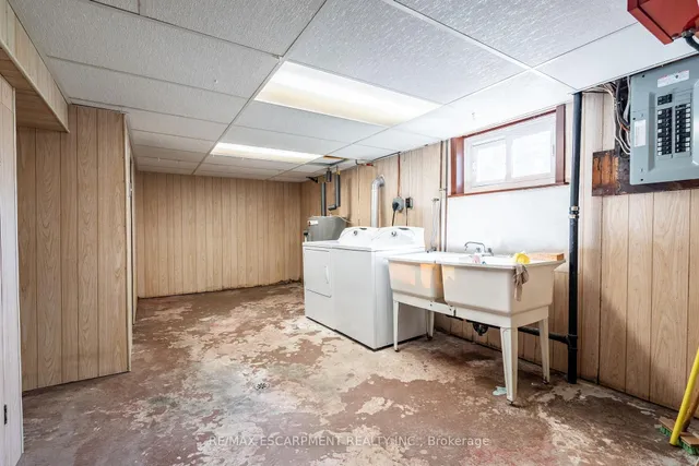 Additional property image - 1052 Joan Dr