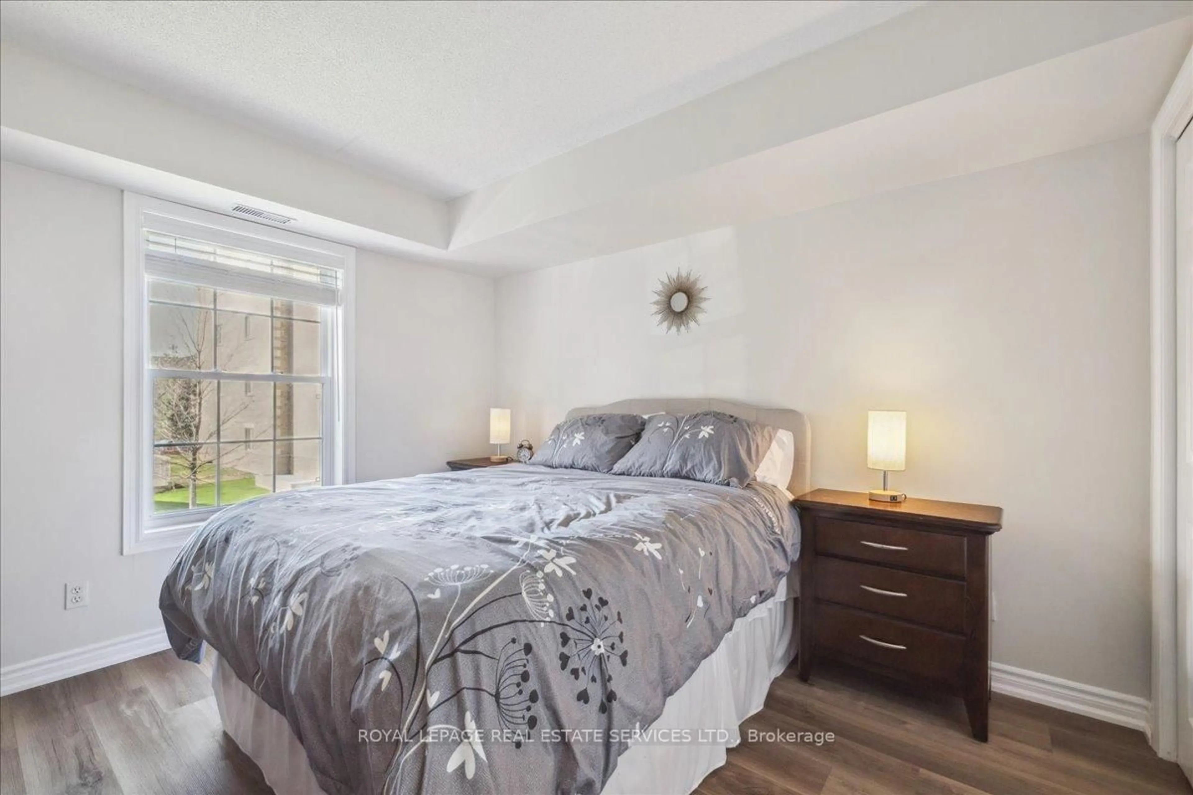 Bedroom with bed, unknown for 1441 Walkers Line #209, Burlington Ontario L7M 4P2