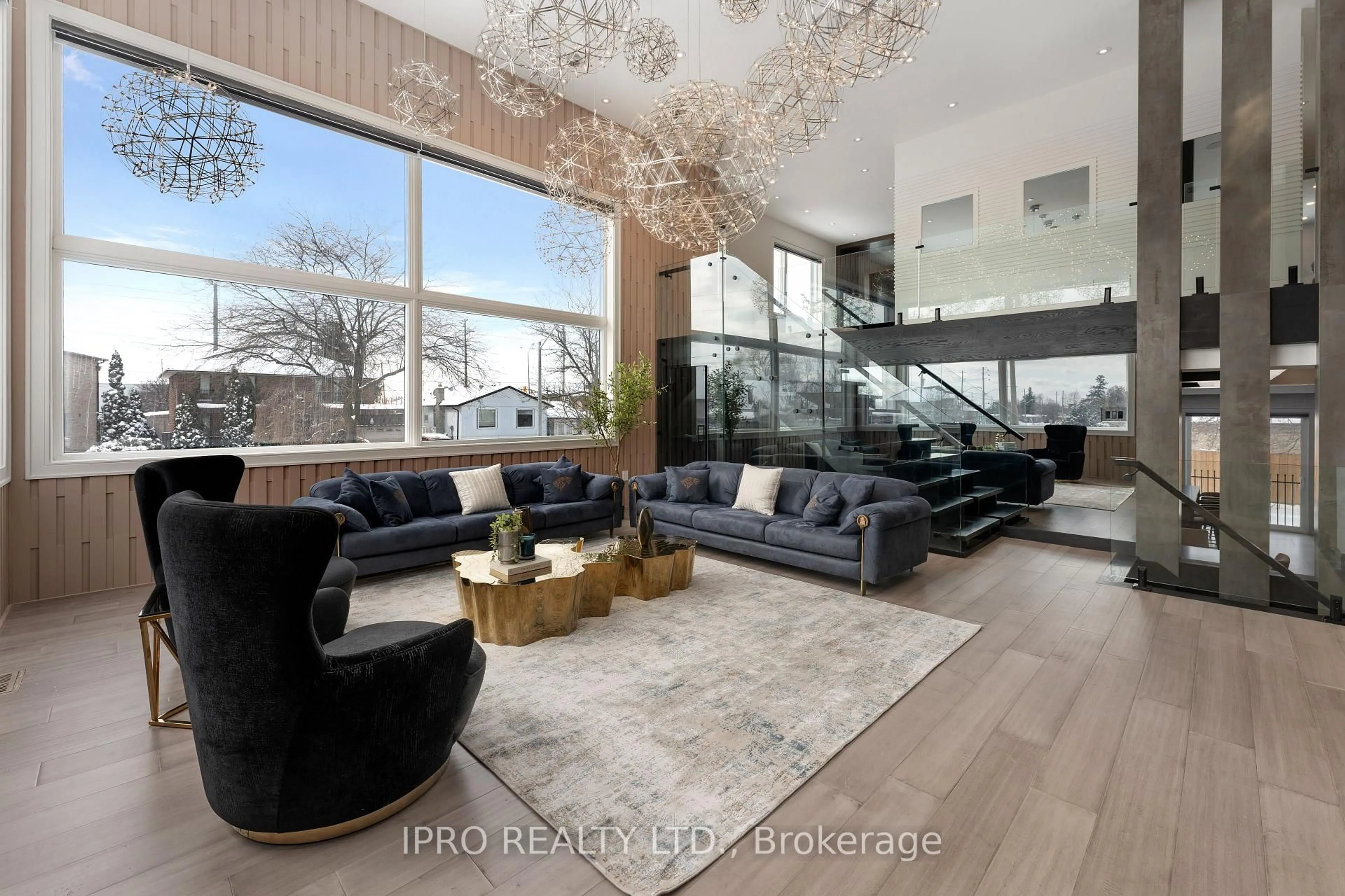 Unknown for 7602 Redstone Rd, Mississauga Ontario L4T 2B9