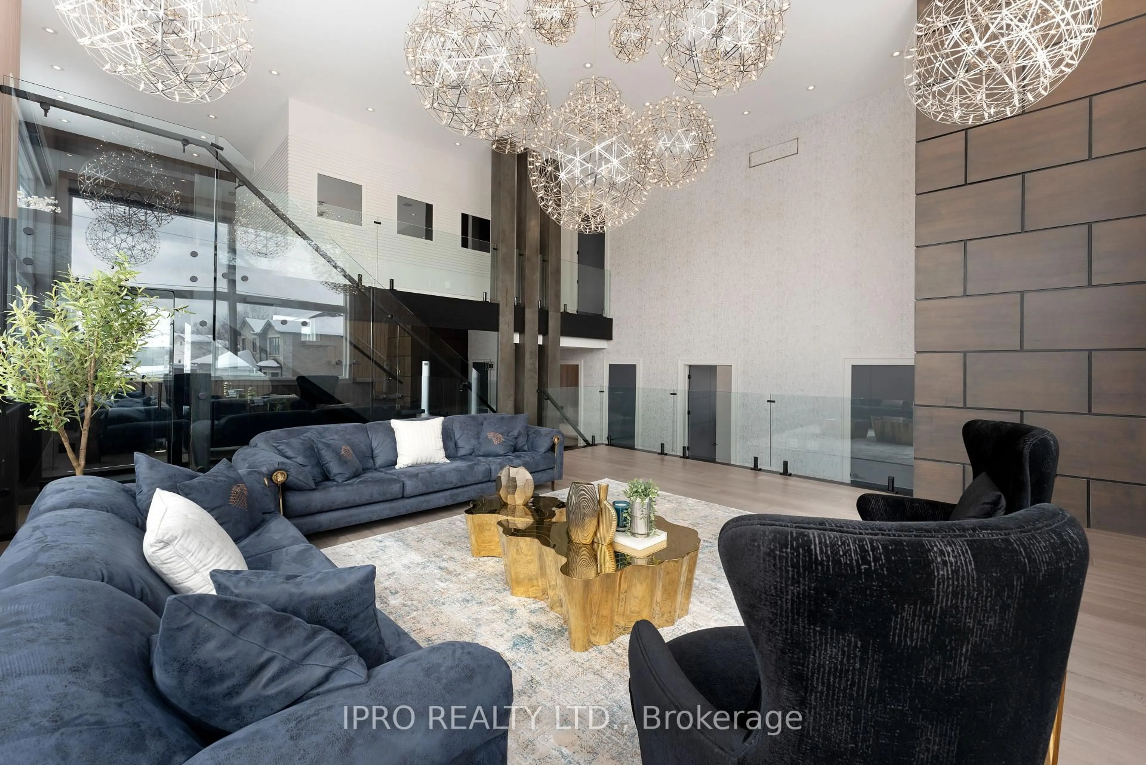 Unknown for 7602 Redstone Rd, Mississauga Ontario L4T 2B9