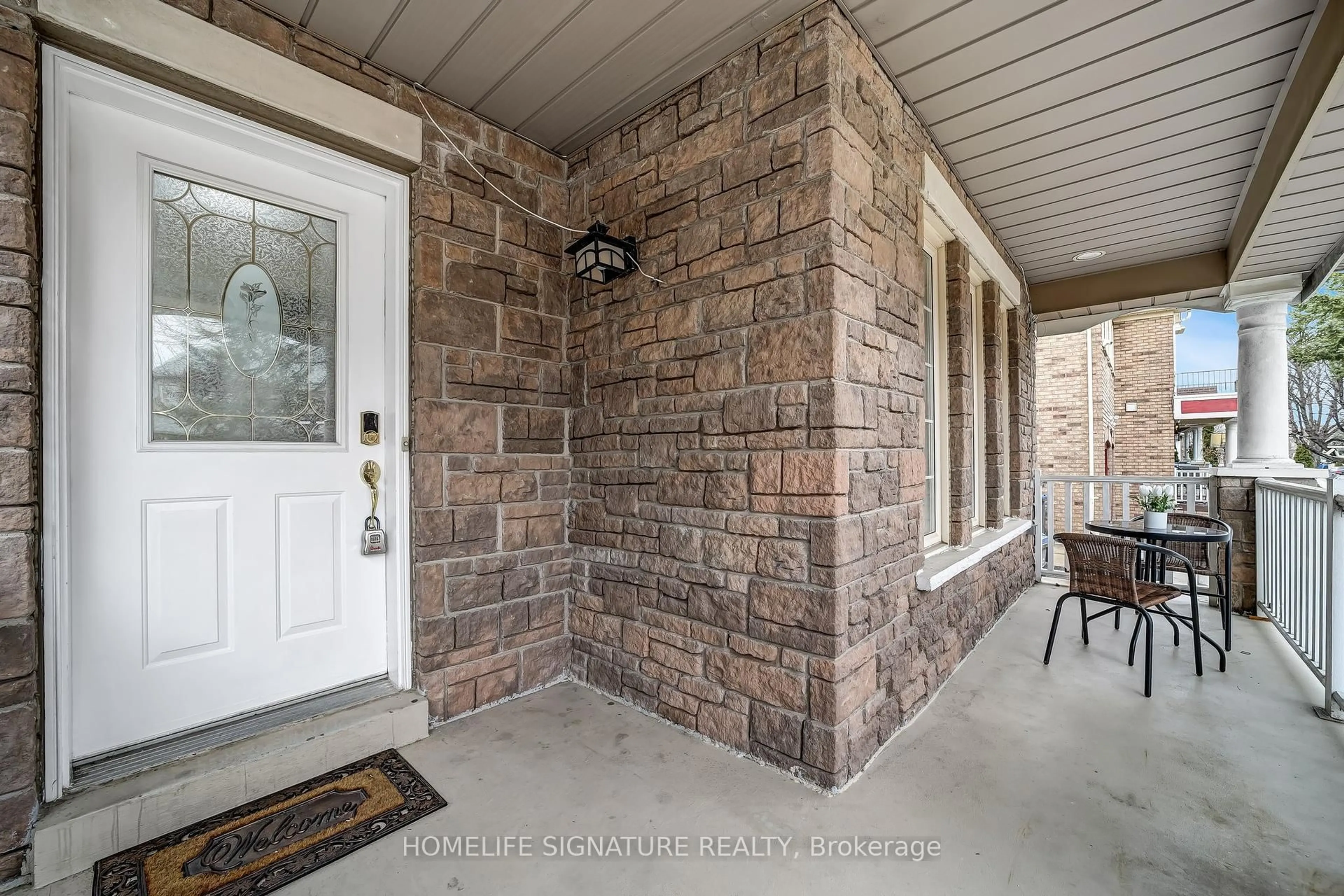 Indoor entryway for 50 Marbleseed Cres, Brampton Ontario L6R 2J7