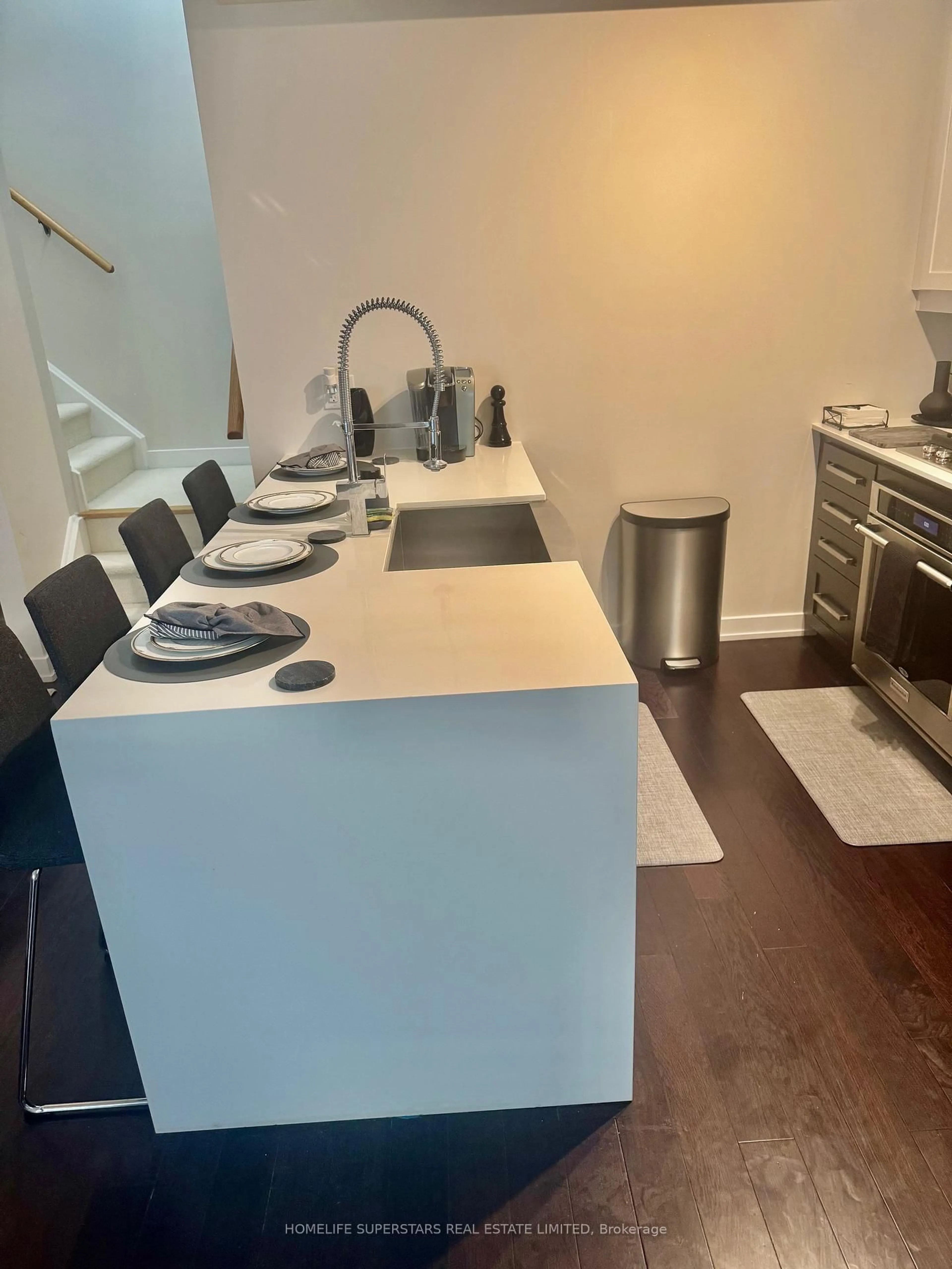 Open concept kitchen, unknown for 4070 Parkside Village Dr #TH 3, Mississauga Ontario L5B 0K2