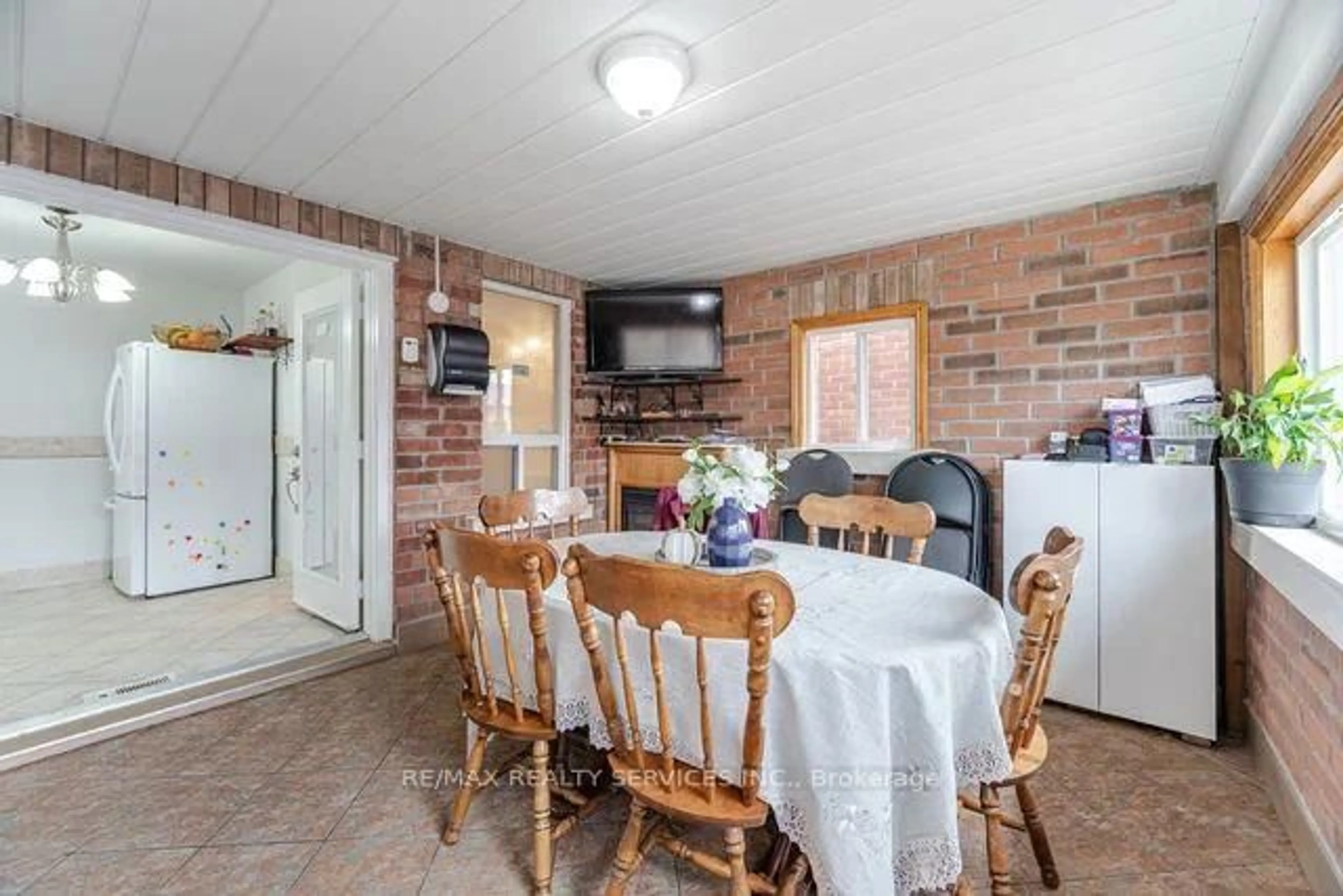 Dining room, ceramic/tile floor for 444 Maybank Ave, Toronto Ontario M6N 3S8