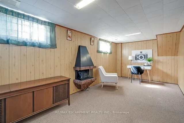 Additional property image - 363 East Side Cres