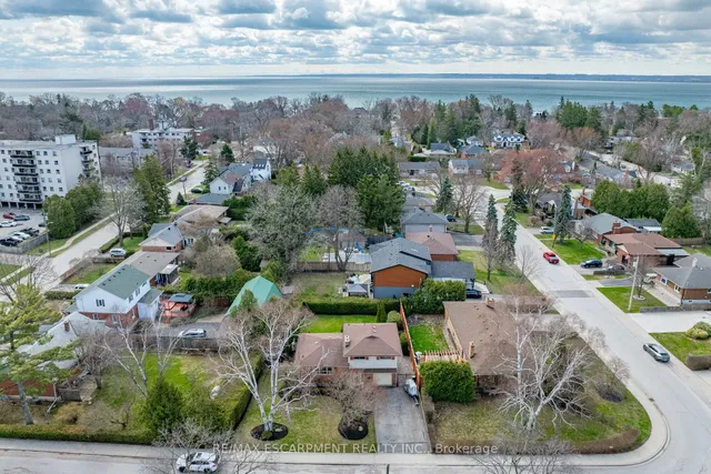 Additional property image - 363 East Side Cres