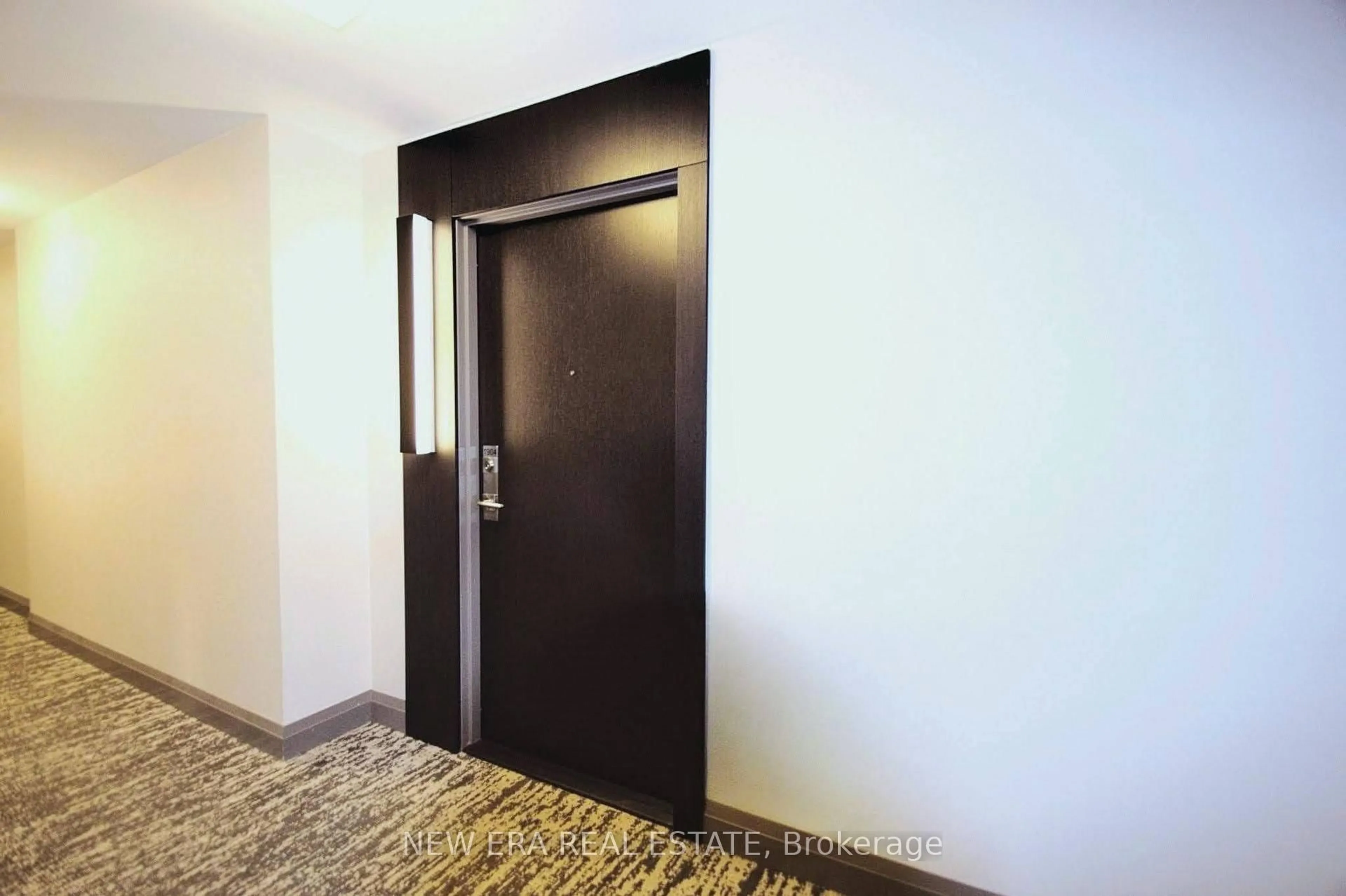 Indoor foyer for 20 Brin Dr #1904, Toronto Ontario M8X 0B2