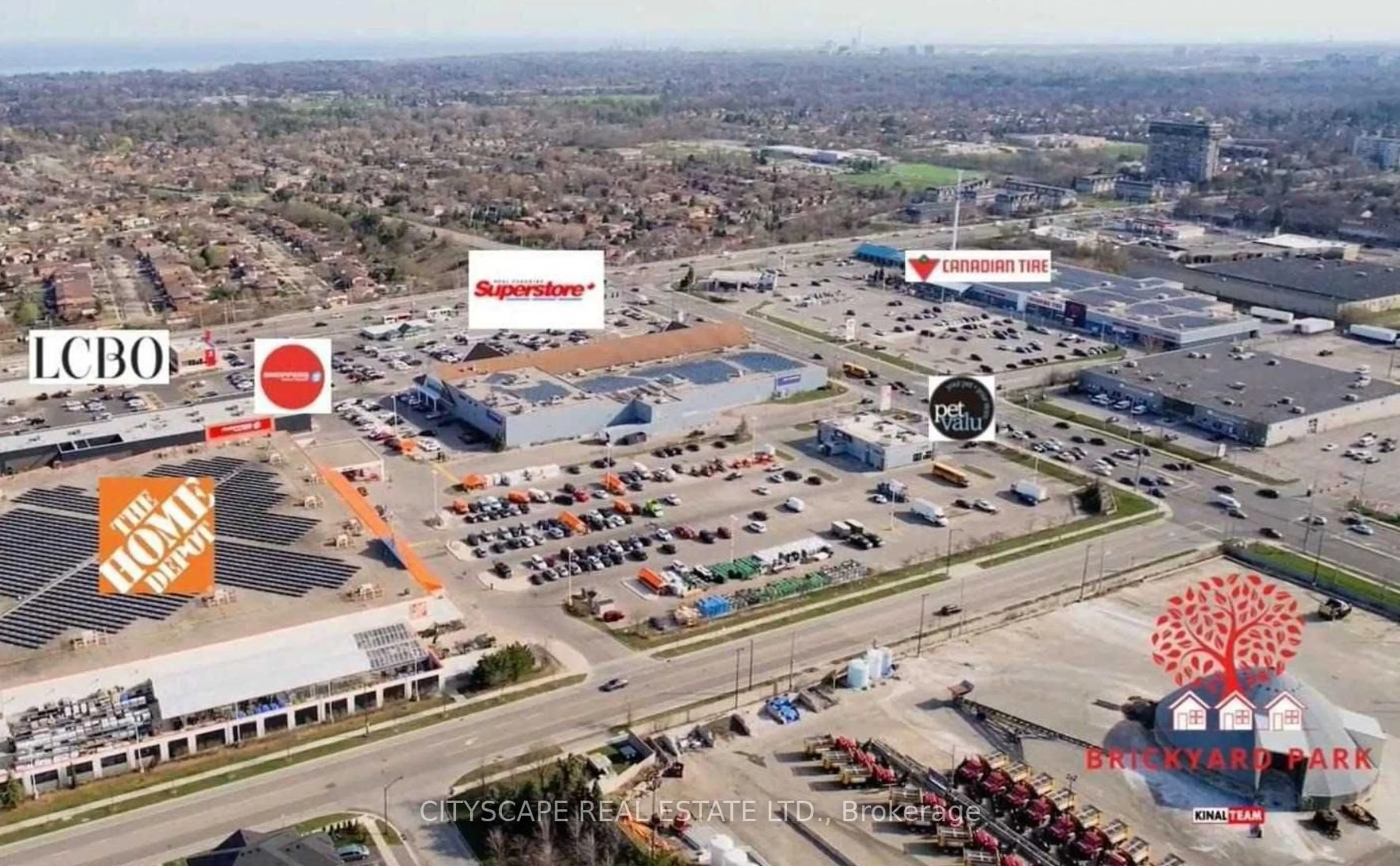 A pic from outside/outdoor area/front of a property/back of a property/a pic from drone, street for 3055 Elmcreek Rd #11, Mississauga Ontario L5B 4J9