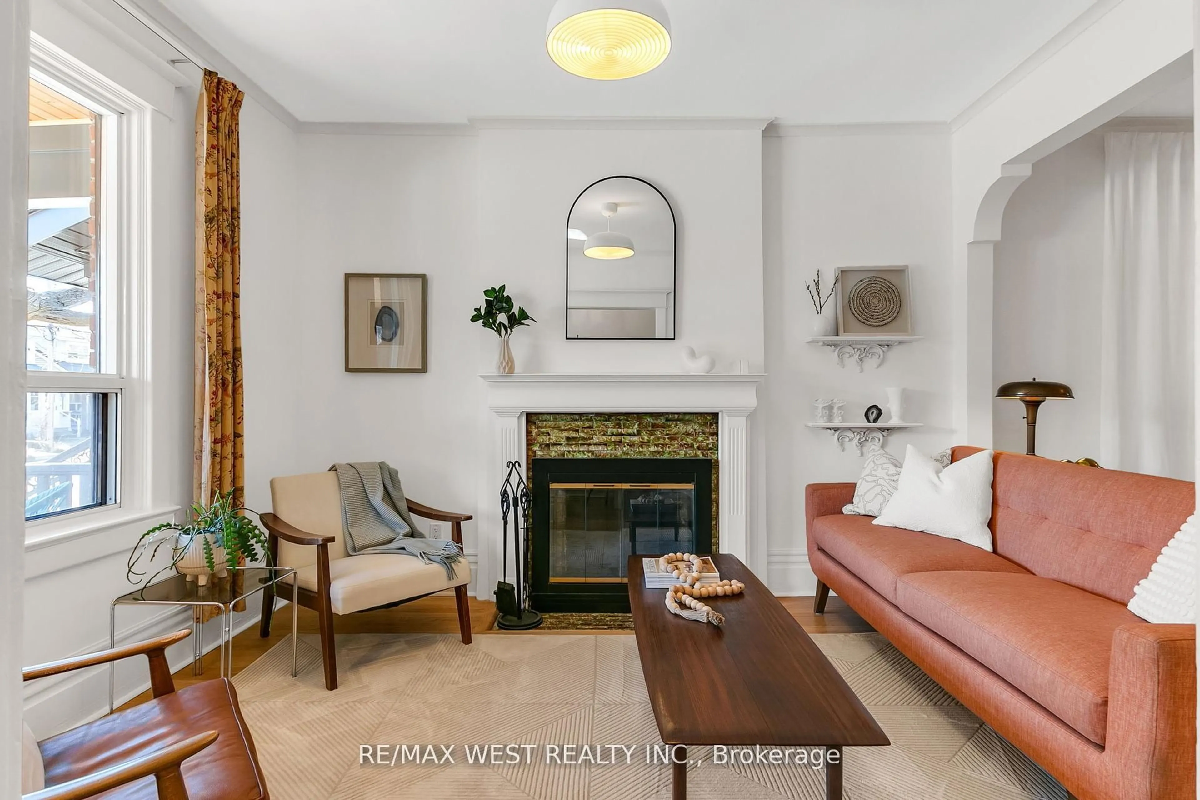 Living room with furniture, unknown for 18 Somerville Ave, Toronto Ontario M6M 4W2