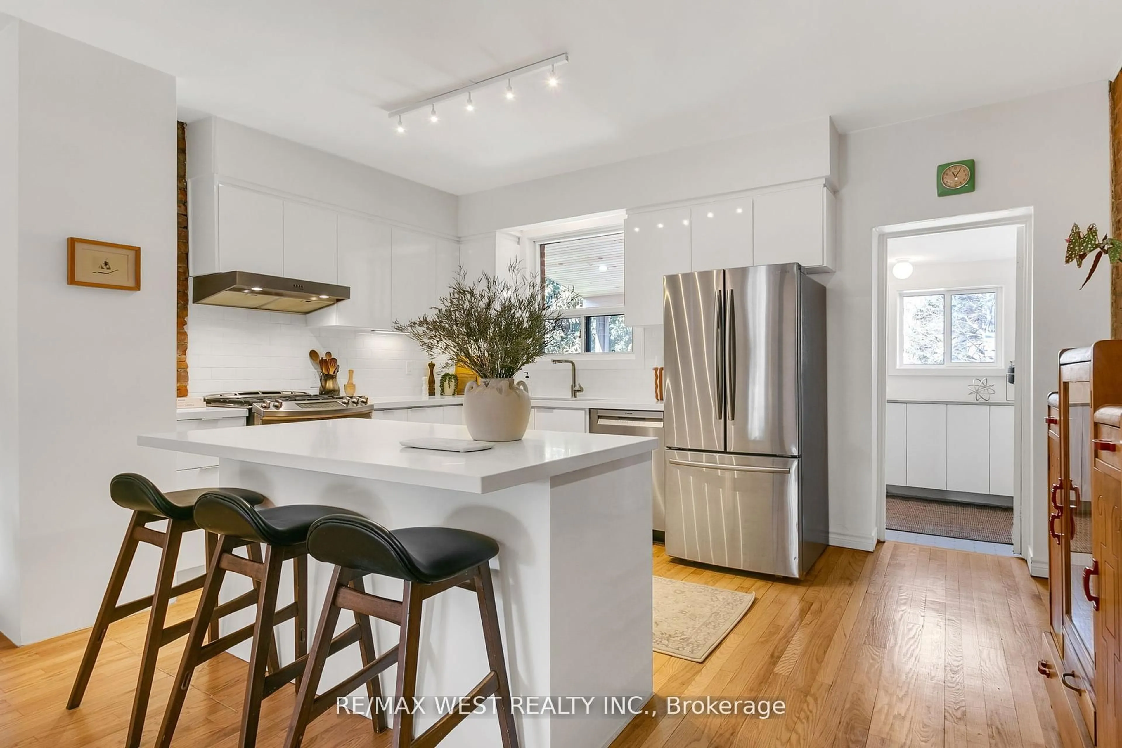 Open concept kitchen, unknown for 18 Somerville Ave, Toronto Ontario M6M 4W2