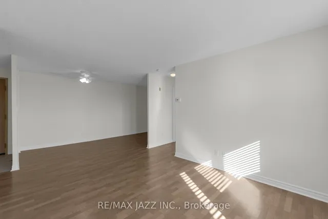 Additional property image - 7 Dayspring Circ Unit 304