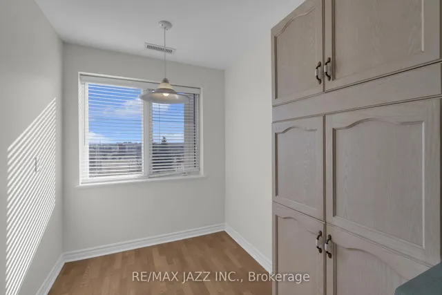 Additional property image - 7 Dayspring Circ Unit 304
