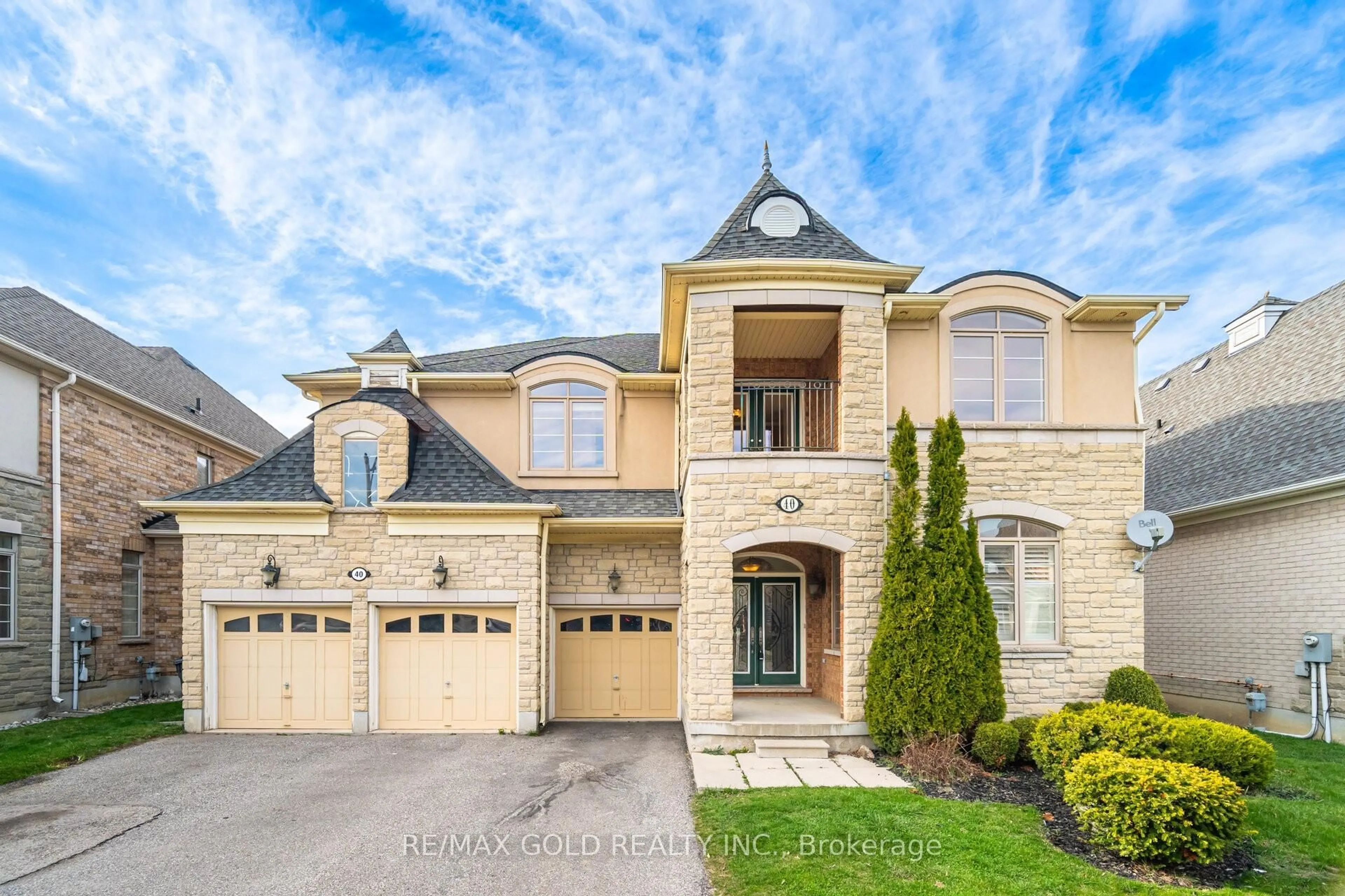 Home with brick exterior material, street for 40 Vespahills Cres, Brampton Ontario L6P 2V1