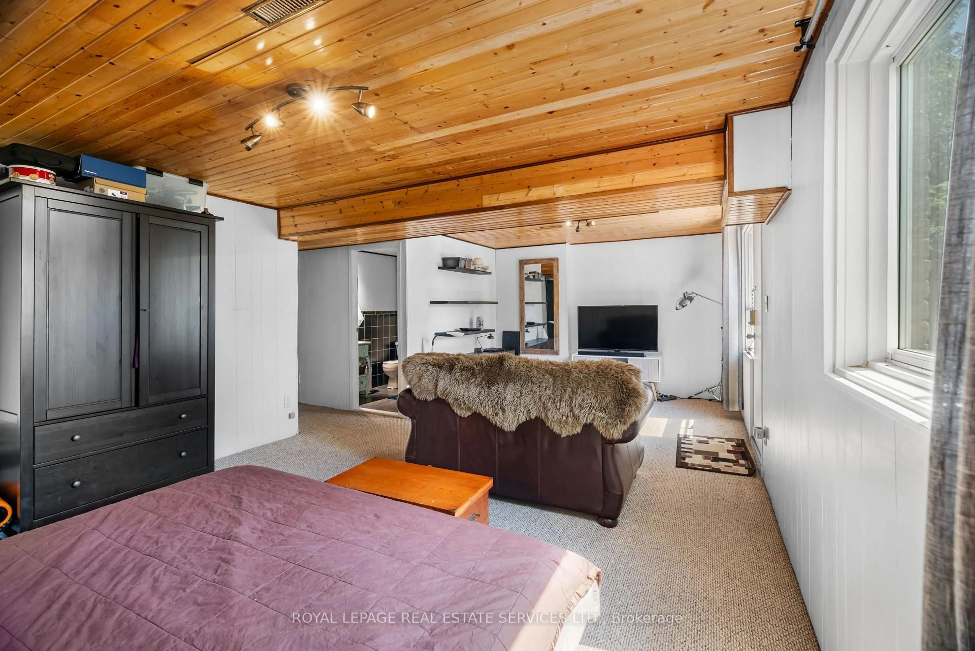 Unknown for 19 Terryellen Cres, Toronto Ontario M9C 1H6