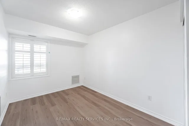Additional property image - 70 baycliffe Cres Unit 408
