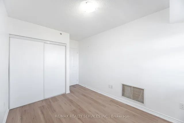 Additional property image - 70 baycliffe Cres Unit 408