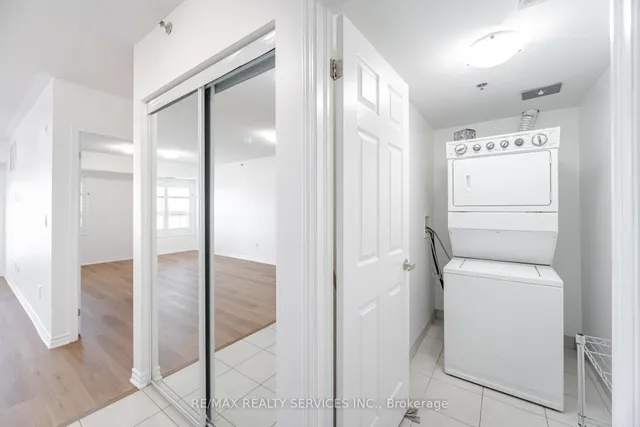 Additional property image - 70 baycliffe Cres Unit 408