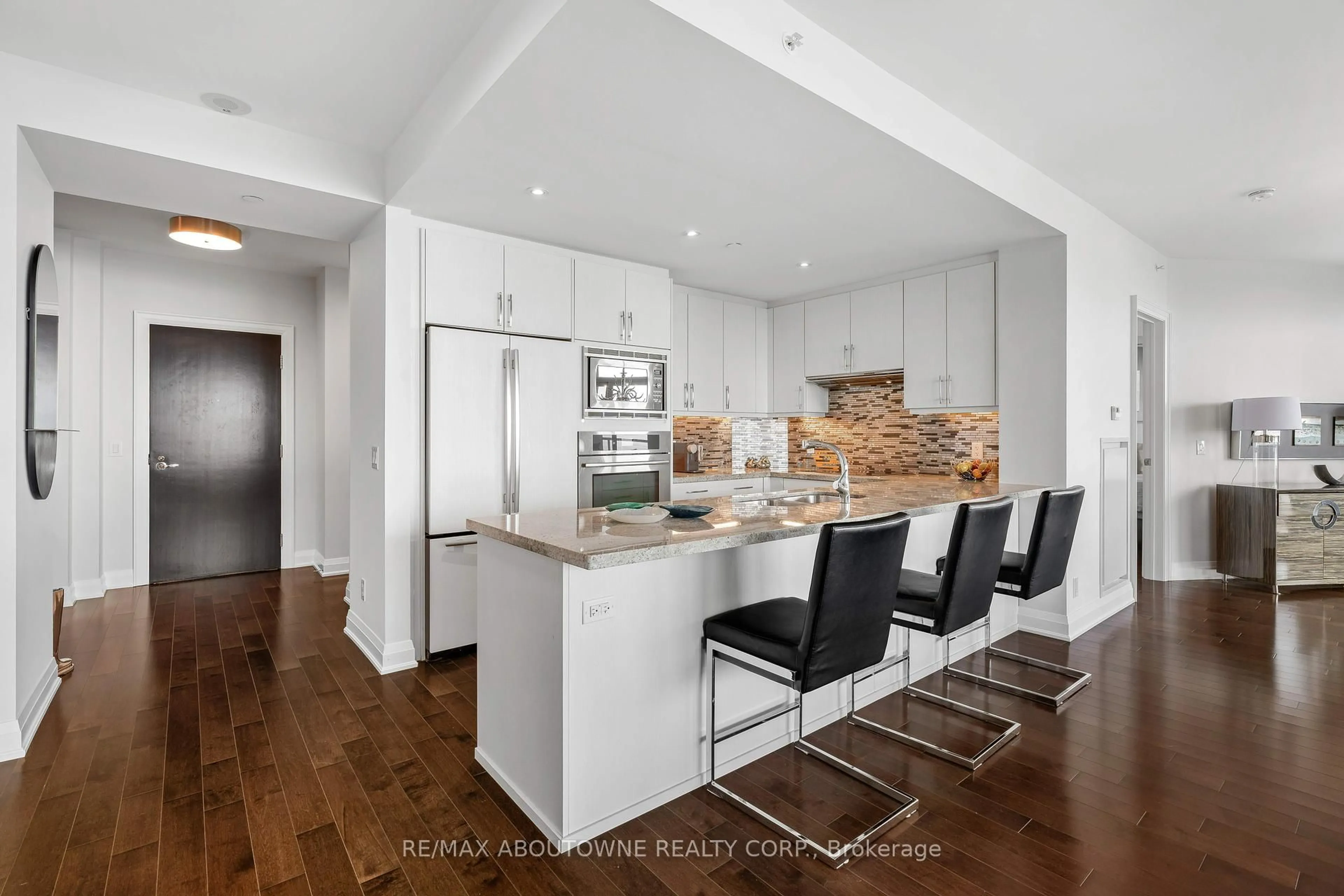 Open concept kitchen, unknown for 11 Bronte Rd #415, Oakville Ontario L6L 0E1