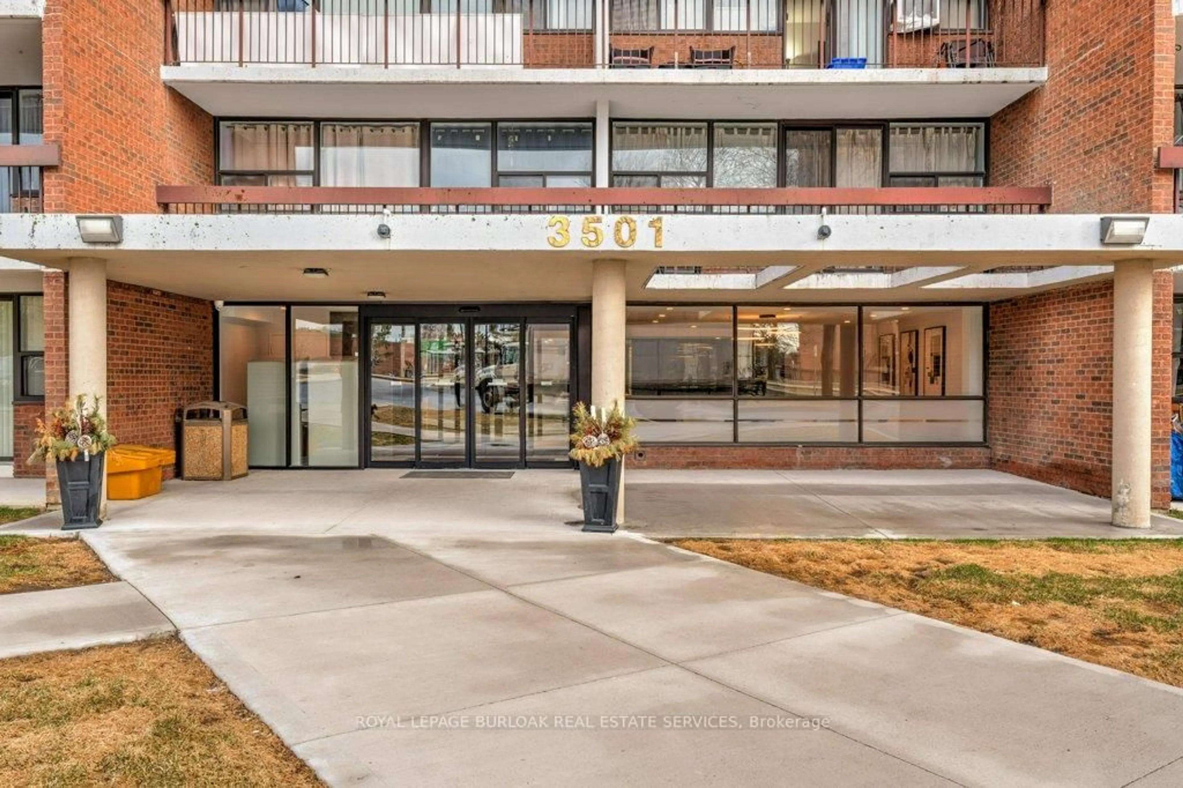 Unknown for 3501 Glen Erin Dr #1009, Mississauga Ontario L5L 2E9